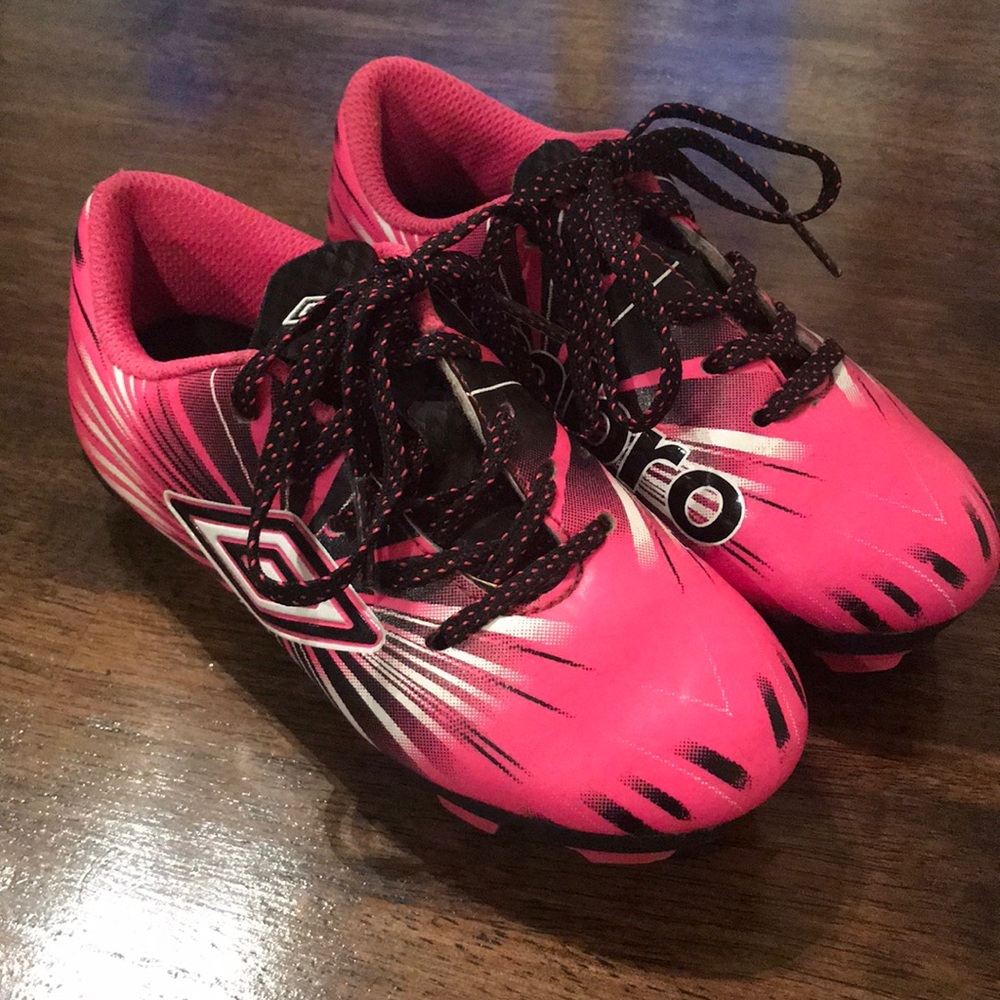 Umbro soccer shoes